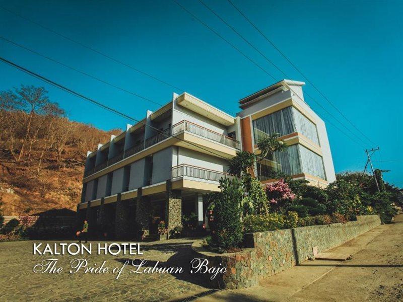 Kalton Hotel Лабуан-Бахо Экстерьер фото
